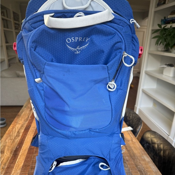 Osprey hiking backpack child carrier - Picture 1 of 3